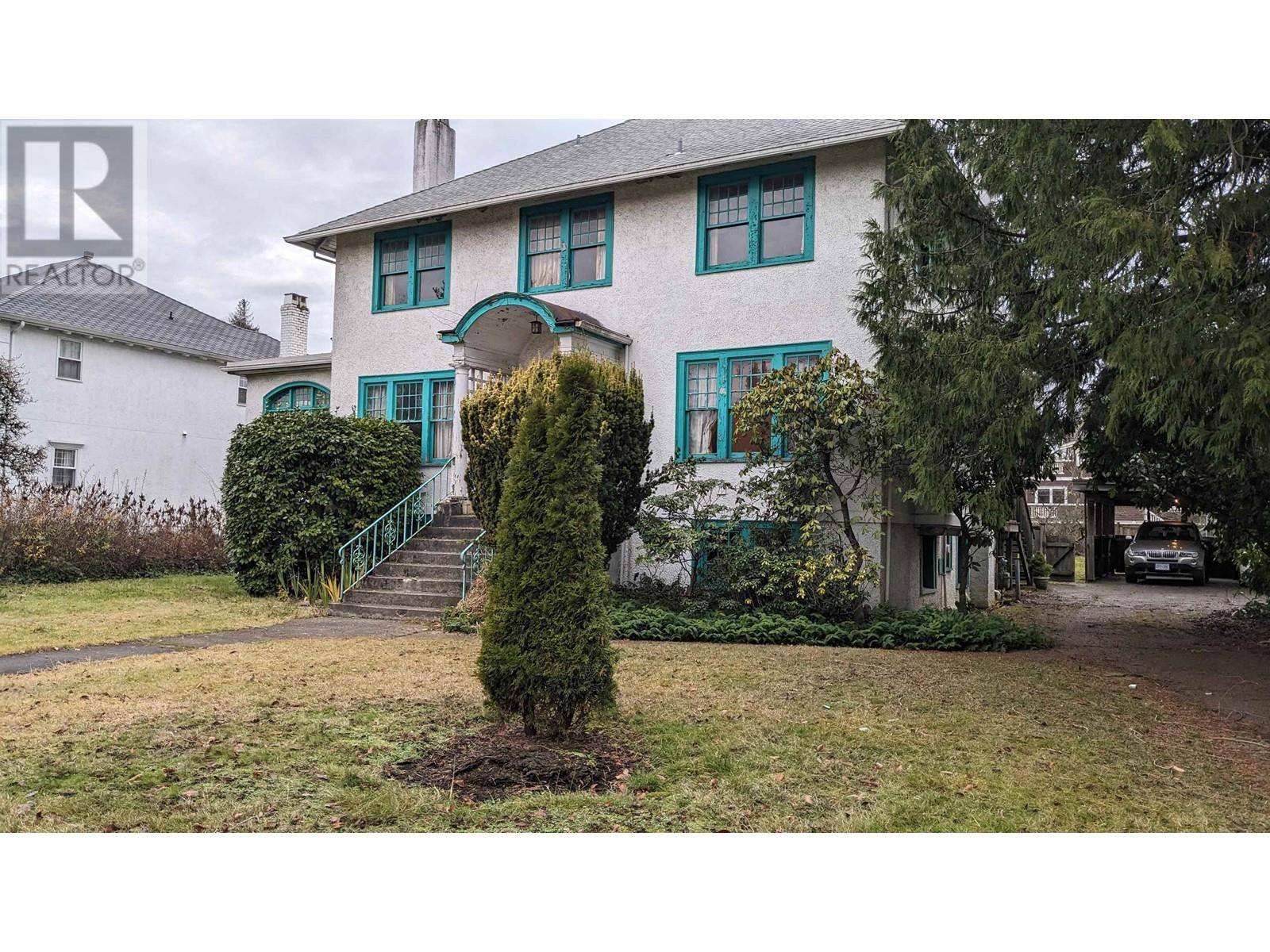 Vancouver, BC V6H1Y2,1051 LAURIER AVENUE