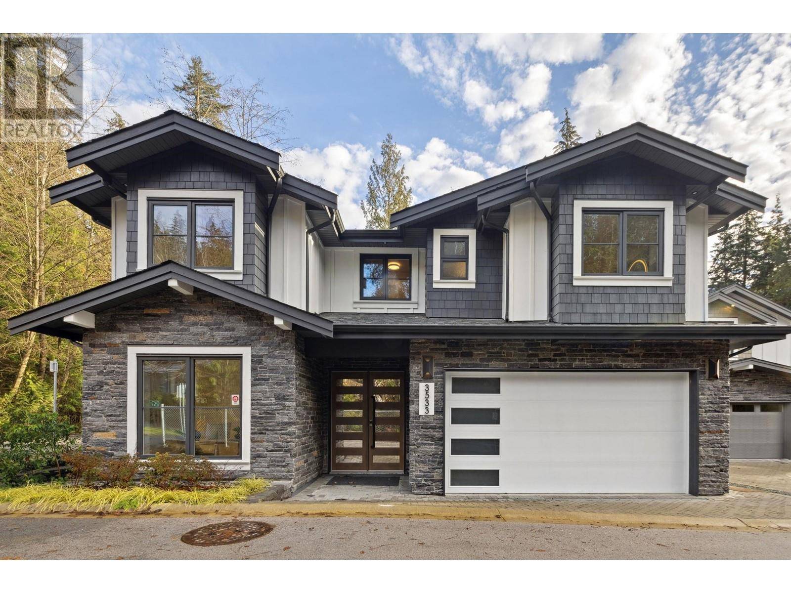 3533 ANNE MACDONALD WAY, North Vancouver, BC V7G2S7