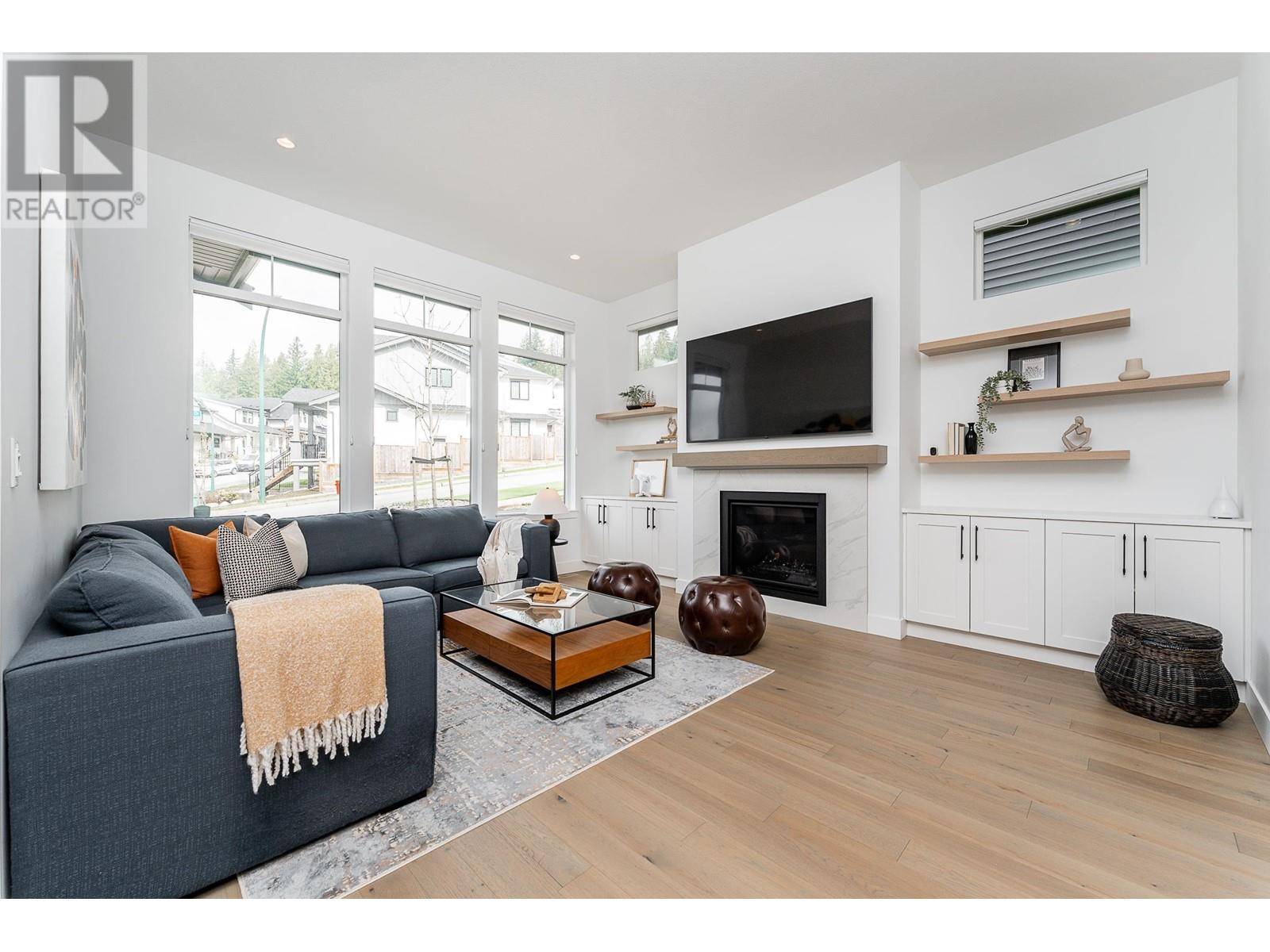 Coquitlam, BC V3E0N5,3484 HIGHLAND DRIVE