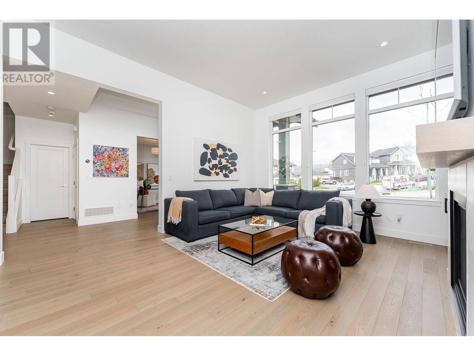 Coquitlam, BC V3E0N5,3484 HIGHLAND DRIVE