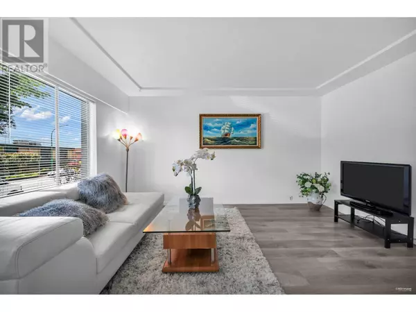 Burnaby, BC V5C3T5,4021 GRAVELEY STREET