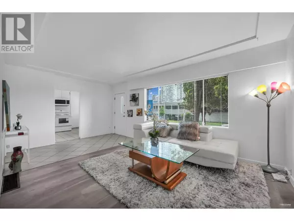 Burnaby, BC V5C3T5,4021 GRAVELEY STREET