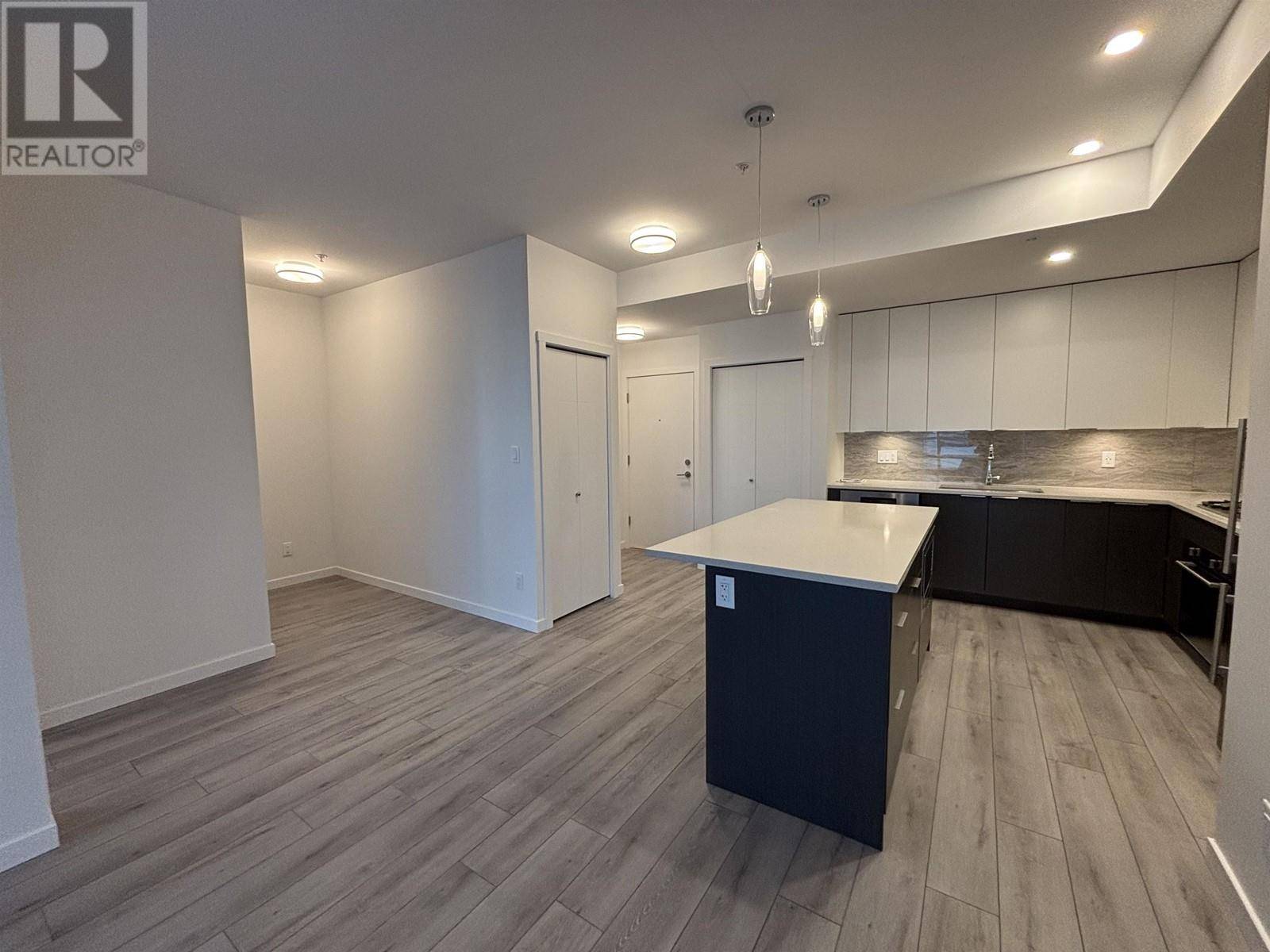 Maple Ridge, BC V2X9J6,11641 227 ST #202