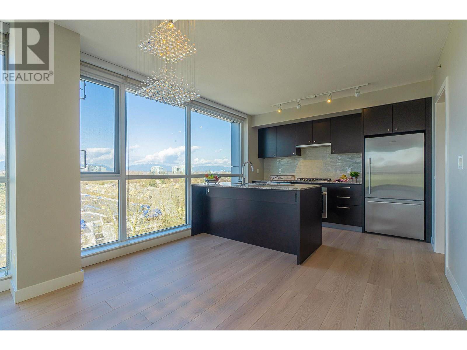 Richmond, BC V6Y0H2,6180 COONEY RD #902
