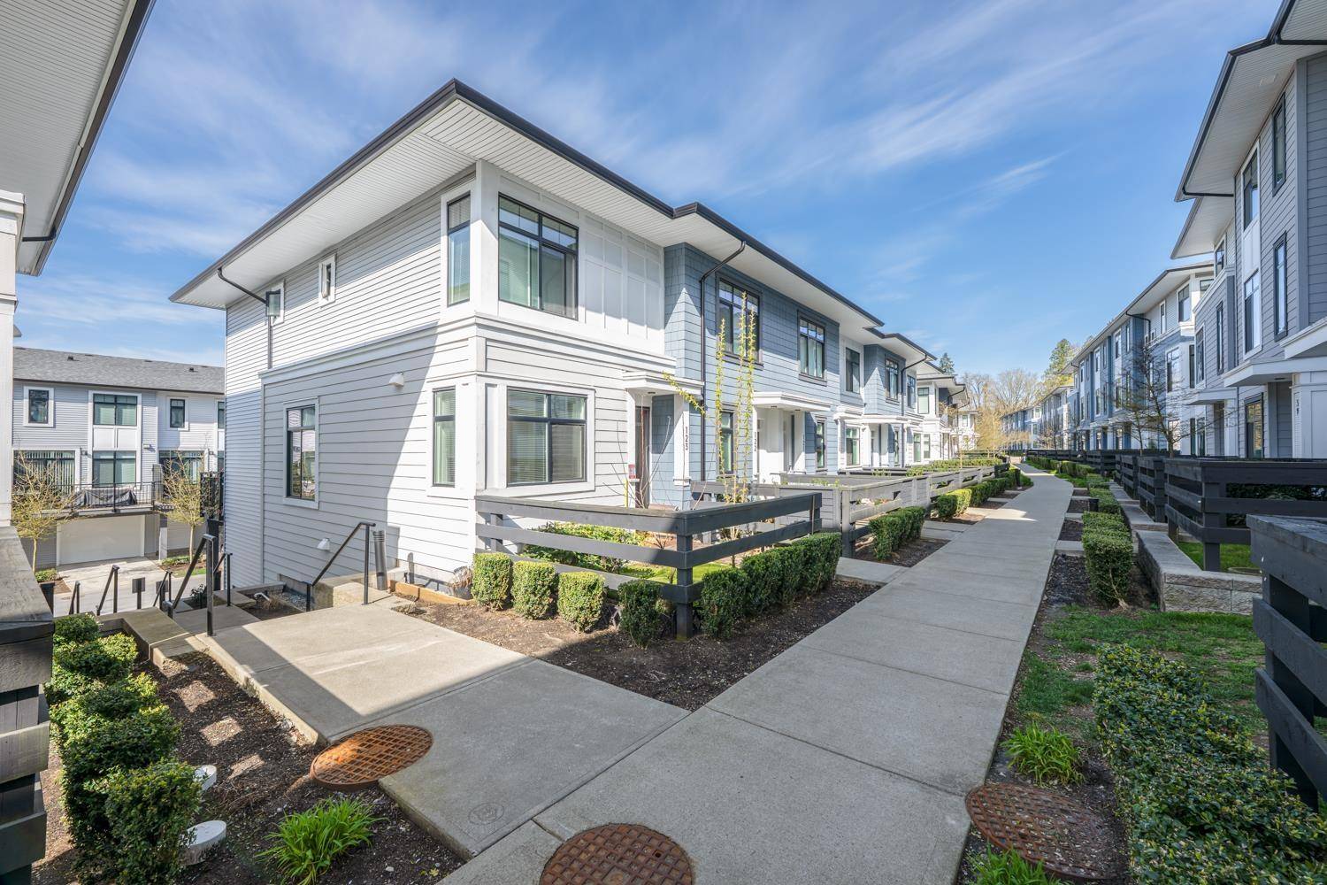 Surrey, BC V3S0A9,15235 SITKA #123
