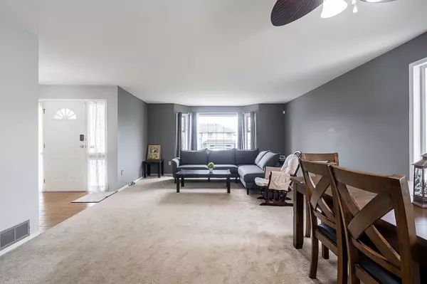 Abbotsford, BC V2T5C1,3375 HEDLEY STREET