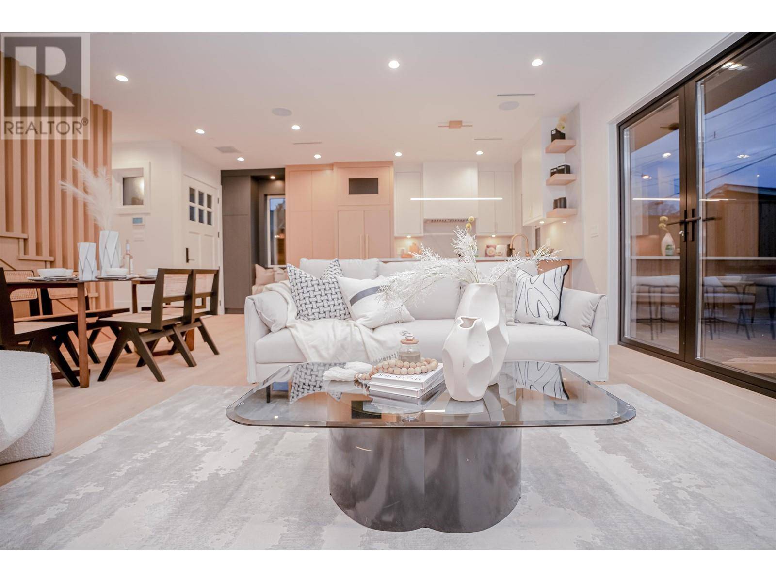 4856 DUMFRIES STREET, Vancouver, BC V5N3T9