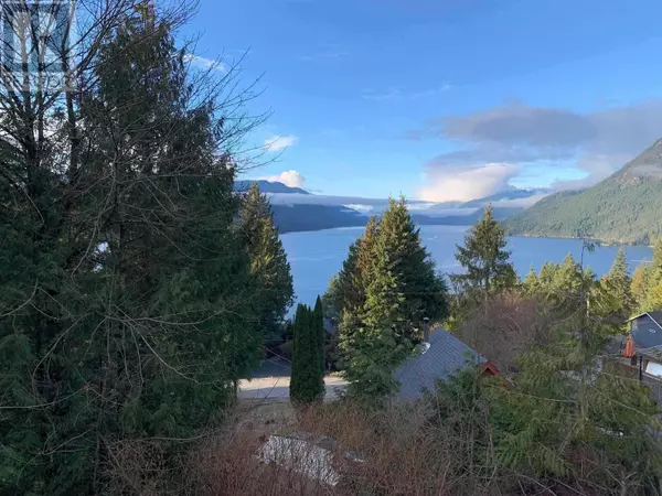 Sechelt, BC V7Z0E1,5894 SKOOKUMCHUK ROAD