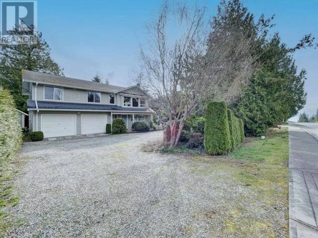Sechelt, BC V7Z0M6,5642 NICKERSON ROAD