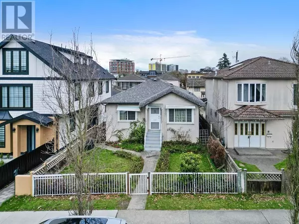 5110 CLARENDON STREET, Vancouver, BC V5R3J5