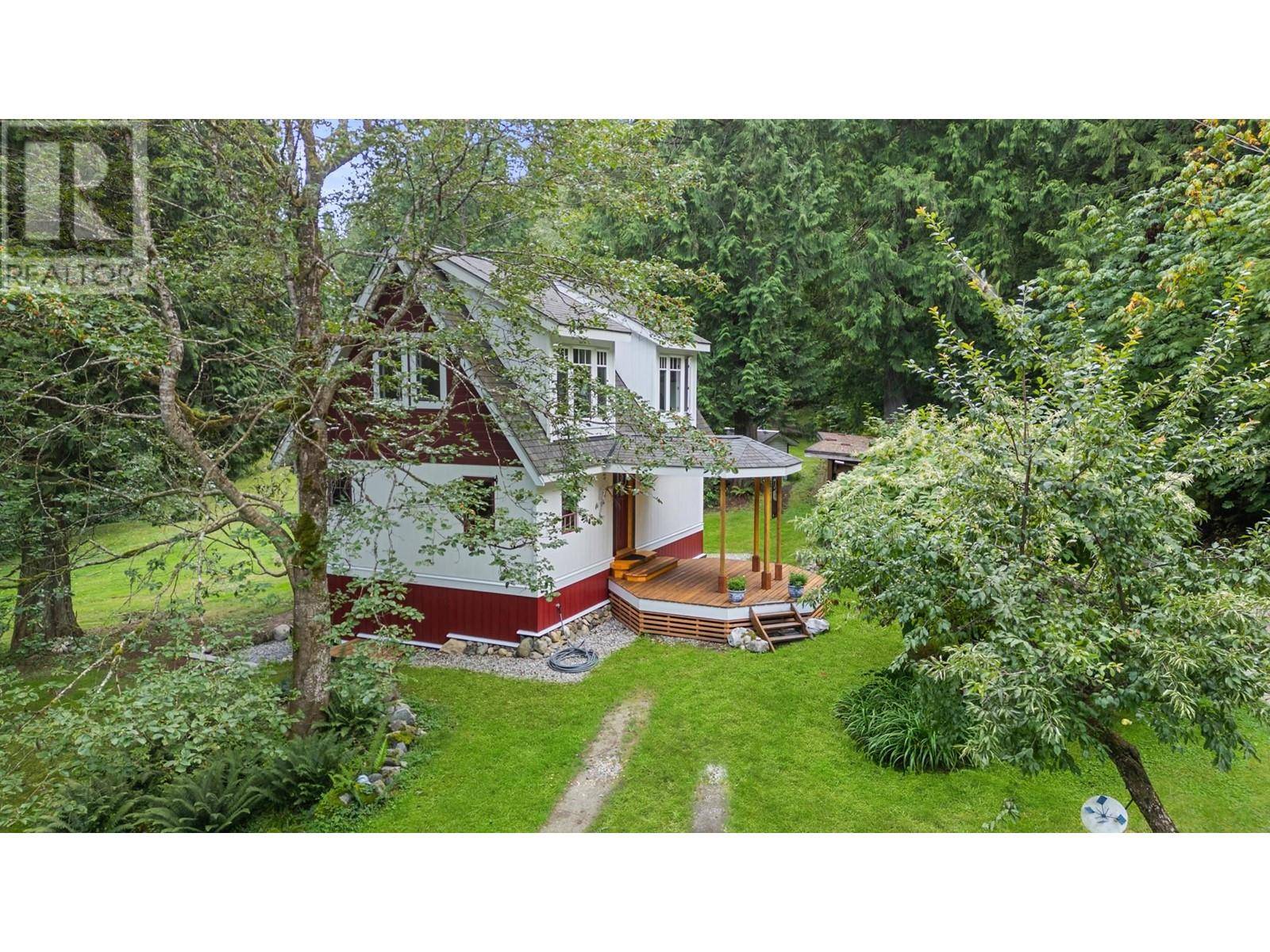 6121 GOLF COURSE ROAD, Sechelt, BC V7Z0R2