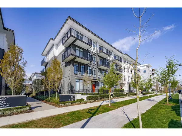 Surrey, BC V3T0R6,13933 105 BLVD #318