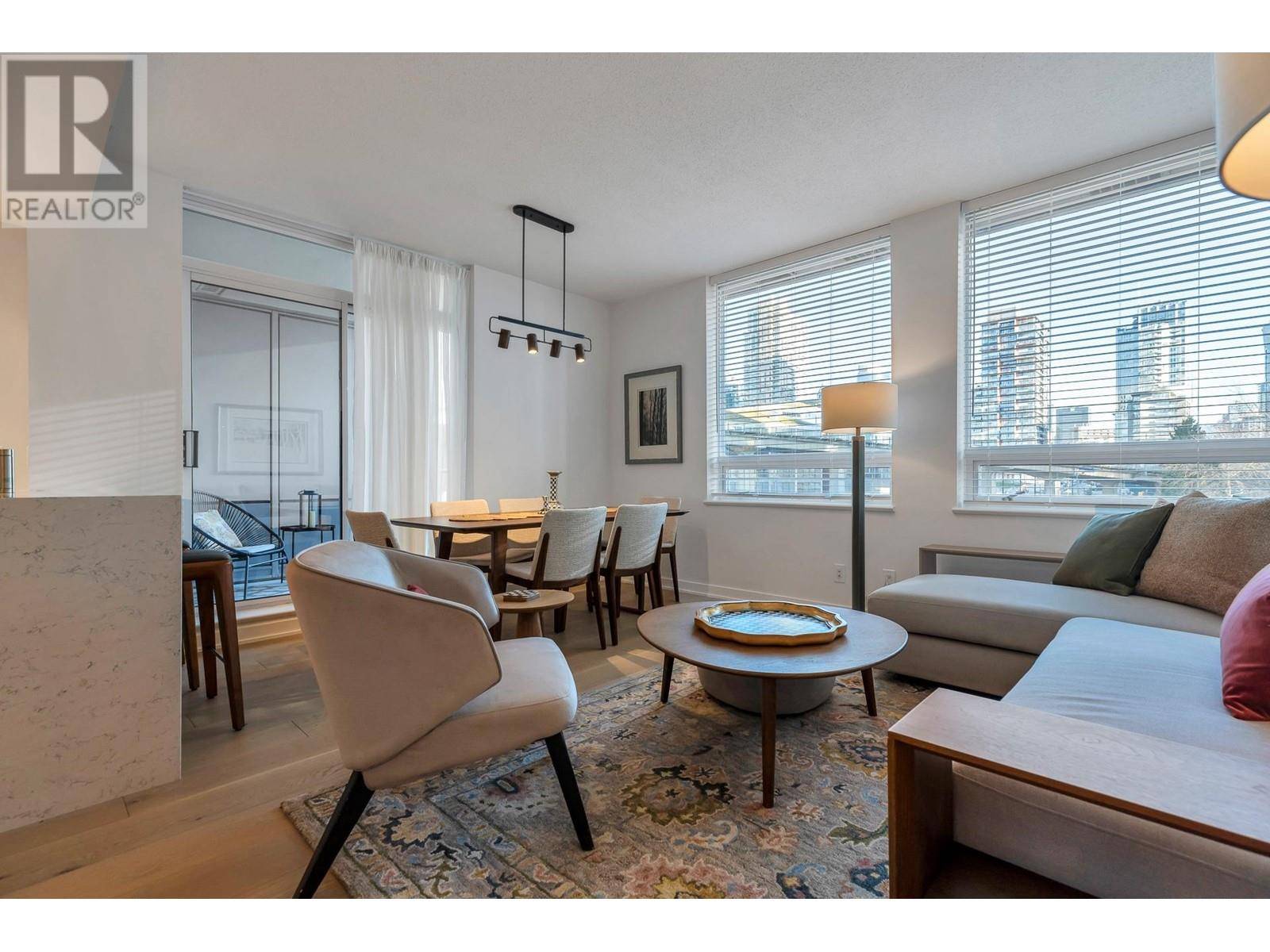 638 BEACH CRES #606, Vancouver, BC V6Z3H4