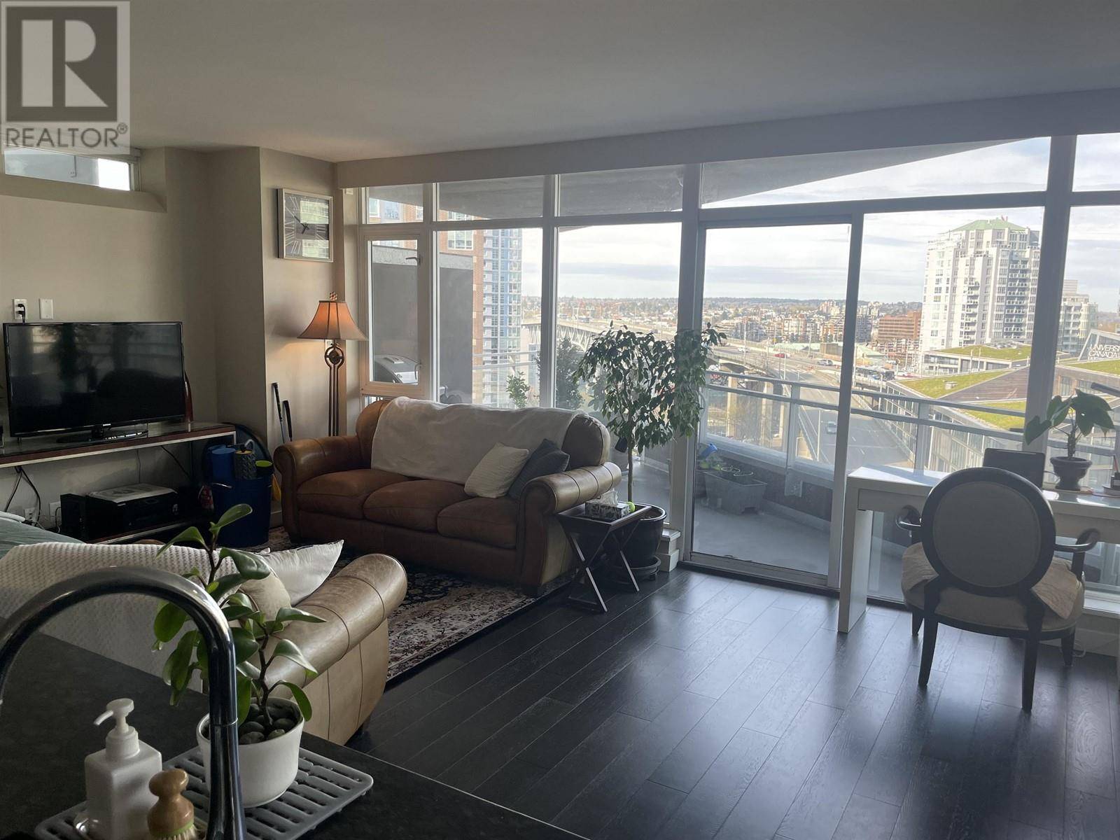 Vancouver, BC V6B0L1,1372 SEYMOUR ST #1201