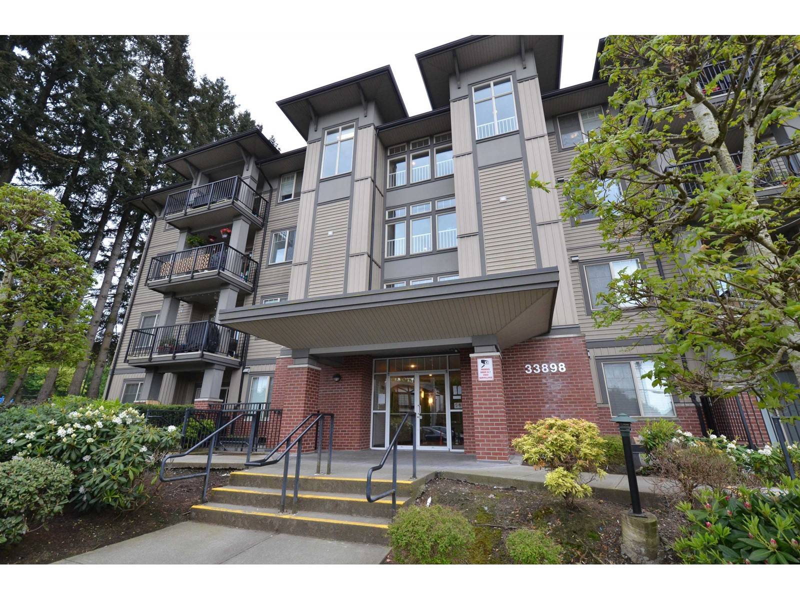 33898 PINE #105, Abbotsford, BC V2S2P3