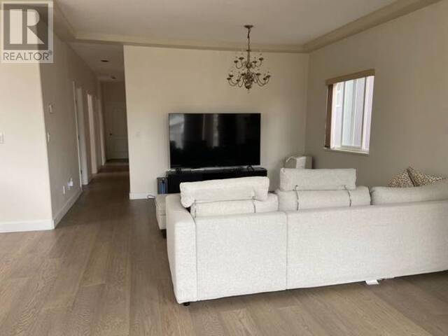 Burnaby, BC V5H3W4,6588 RANDOLPH AVE #Upper