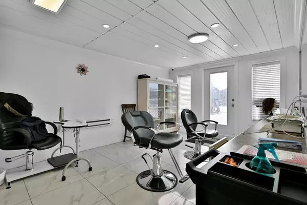 Abbotsford, BC V2T4N7,3244 CLEARBROOK ROAD