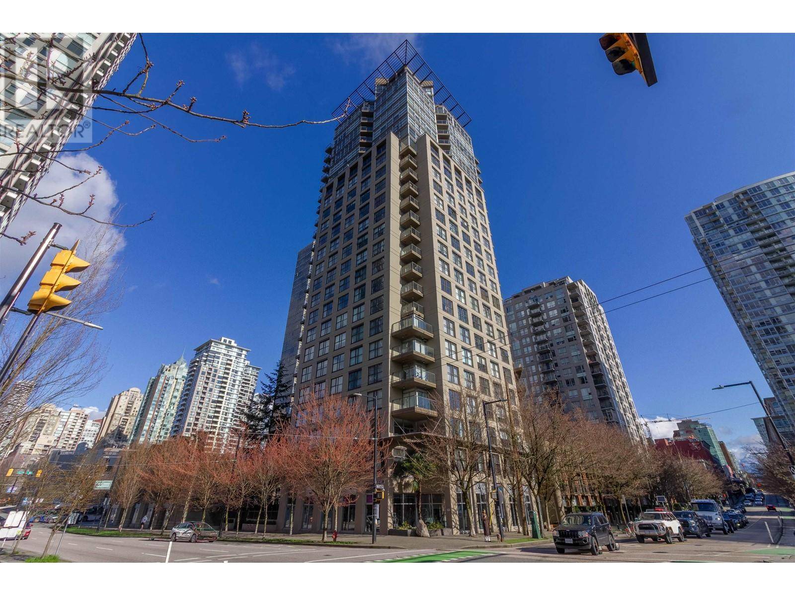 989 BEATTY ST #903, Vancouver, BC V6Z3C2