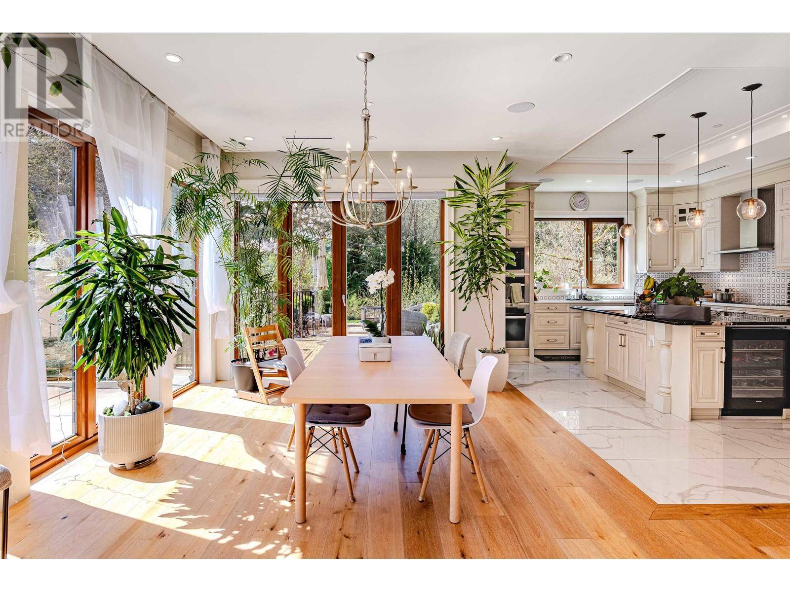 West Vancouver, BC V7S1N9,780 WESTCOT PLACE