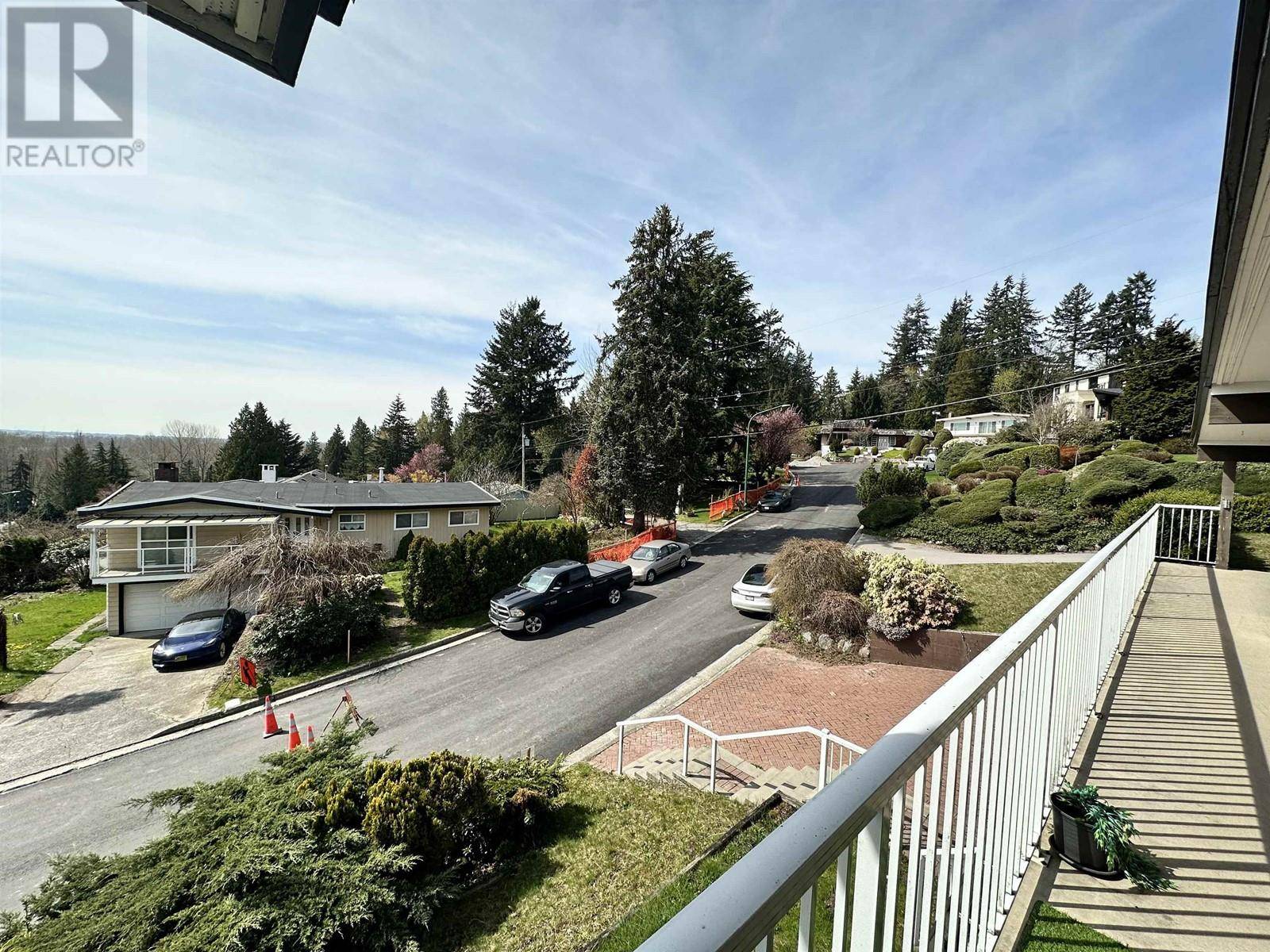 Burnaby, BC V5J3A5,4897 PATRICK PLACE