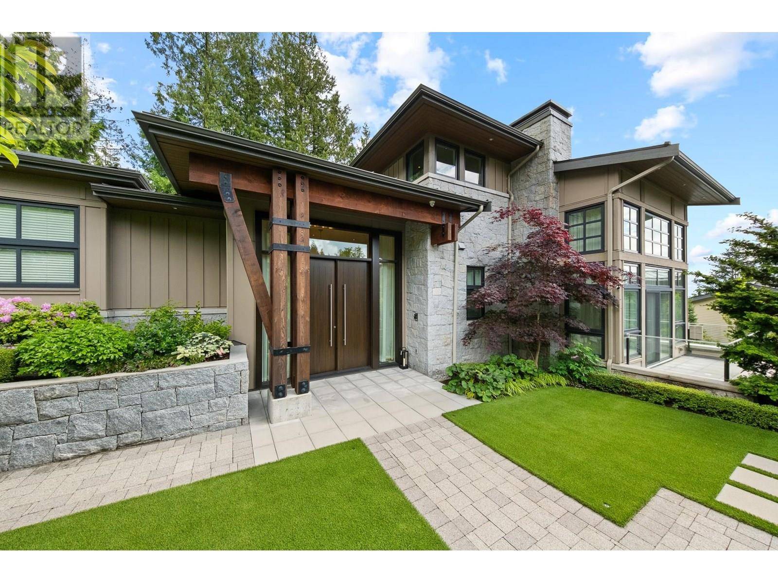 2972 BURFIELD PLACE, West Vancouver, BC V7S0A9