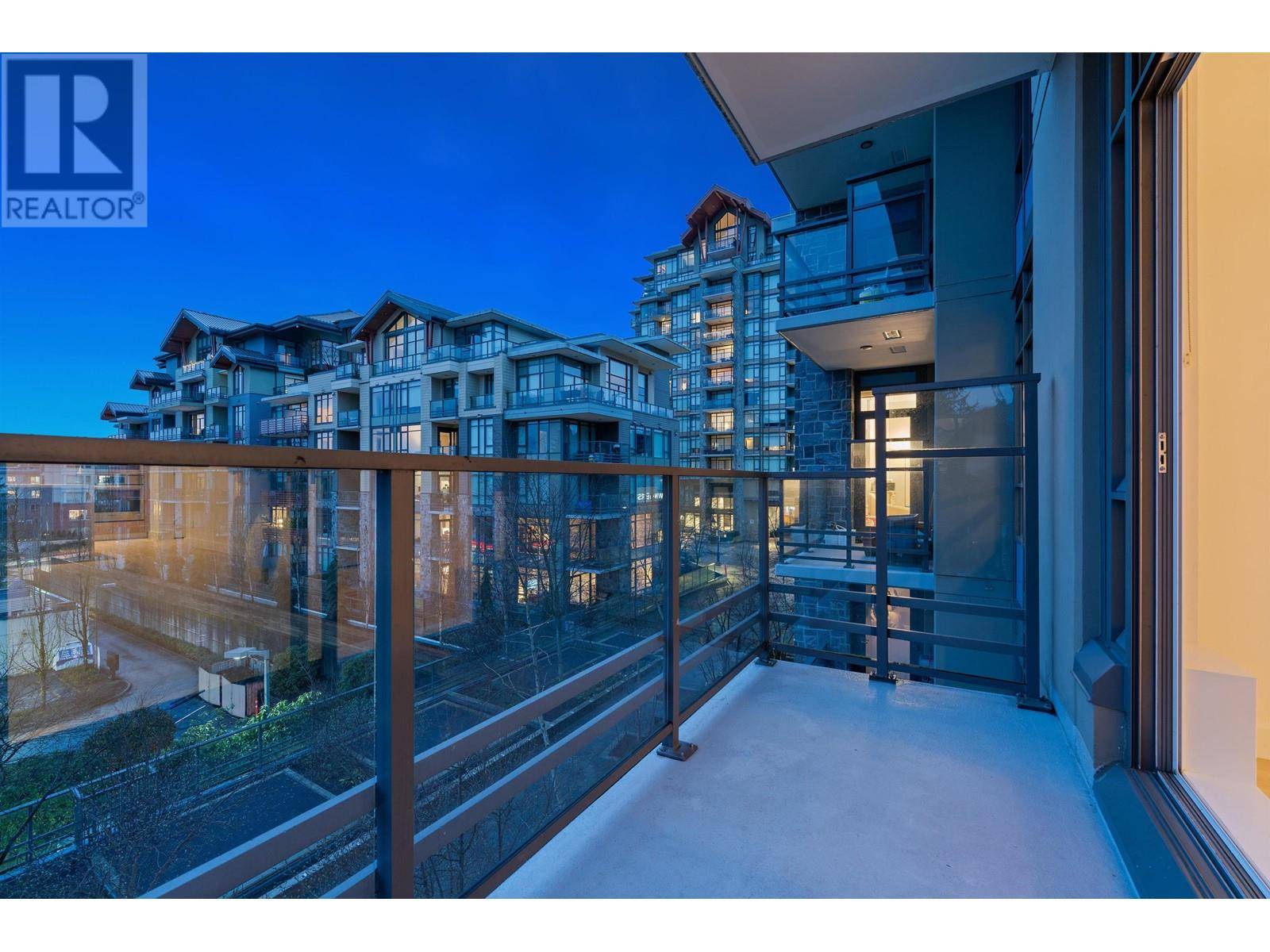 North Vancouver, BC V7J0B4,1295 CONIFER ST #308