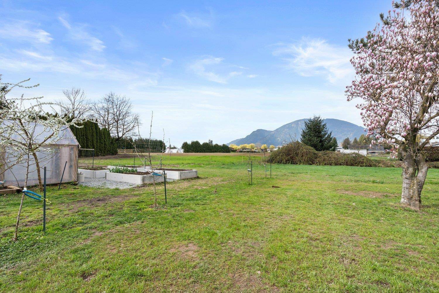 Chilliwack, BC V2R4K9,42790 ADAMS ROAD|Greendale