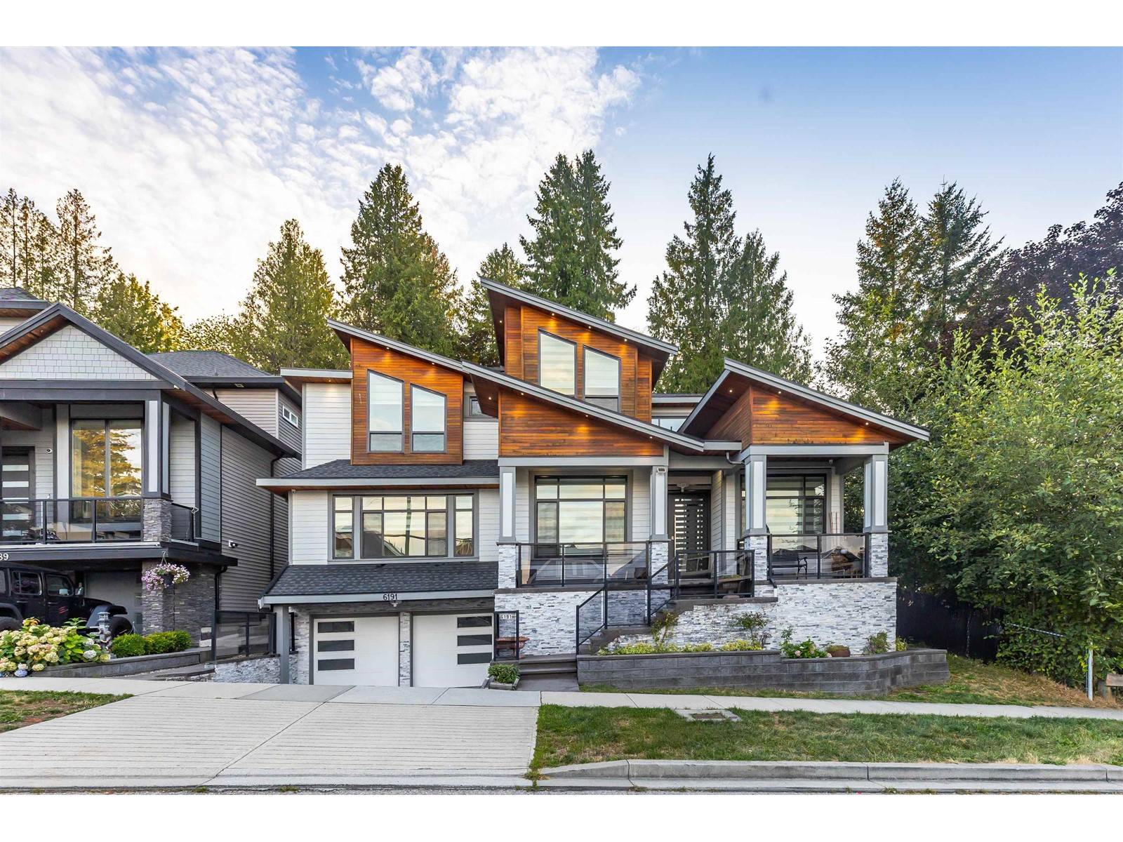 6191 138 STREET, Surrey, BC V3X1E8
