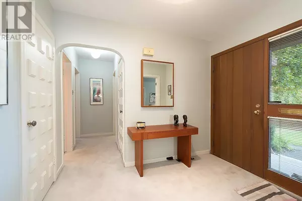 Vancouver, BC V6T1C6,4726 W 7TH AVENUE