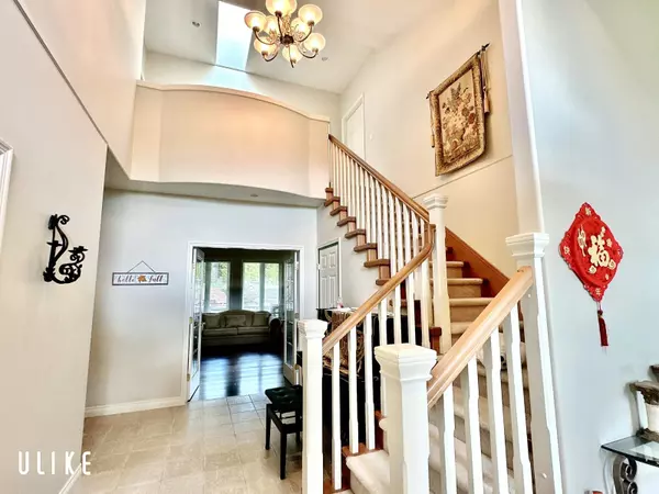 Surrey, BC V4N3C5,9493 163 STREET