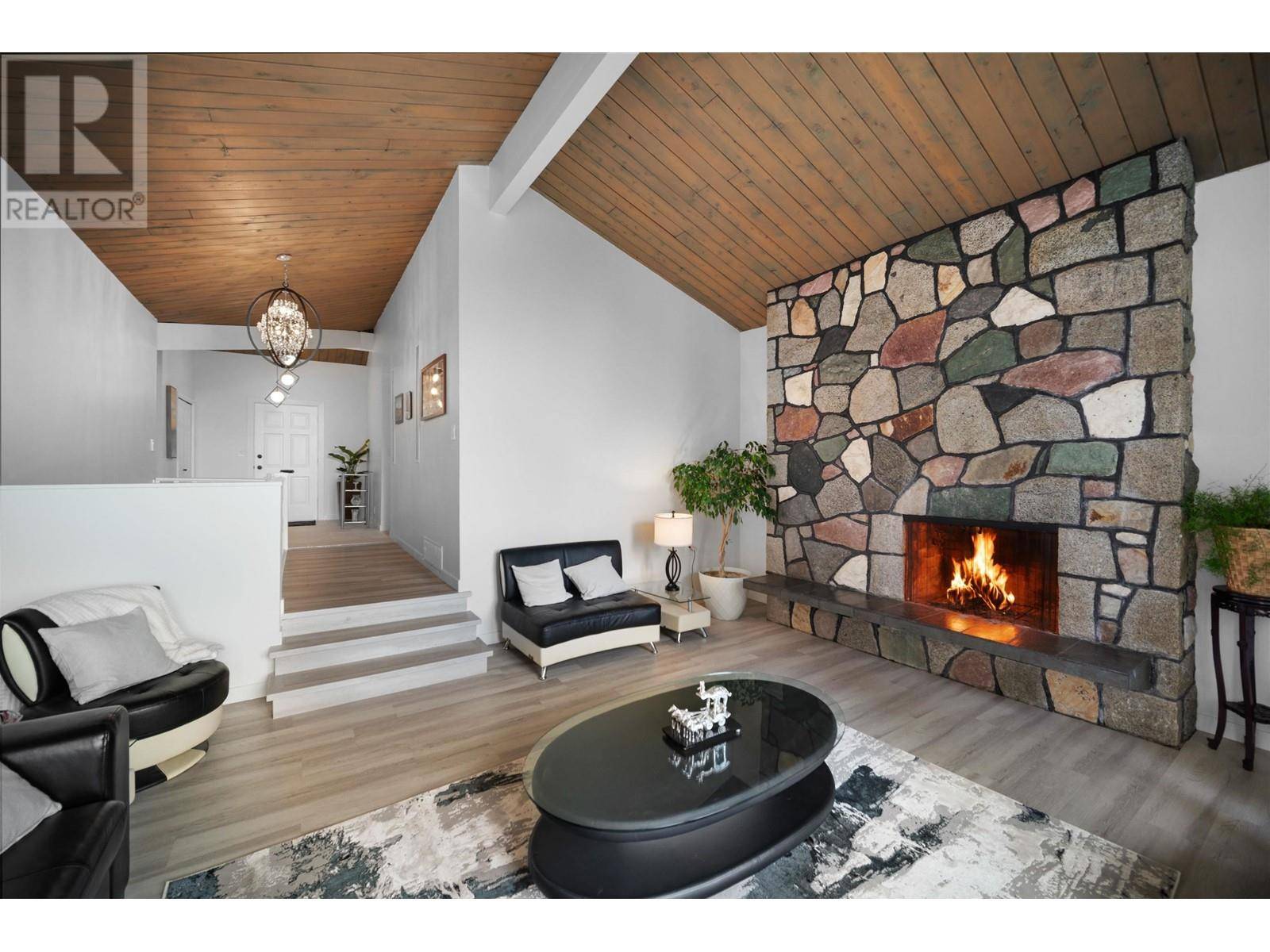 Coquitlam, BC V3C2H7,953 RANCH PARK WAY