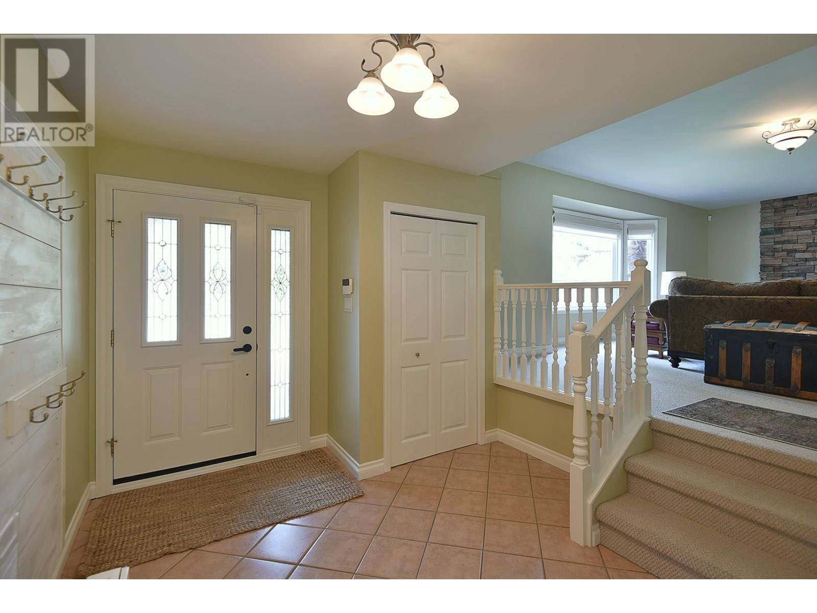 Sechelt, BC V7Z0M3,5475 CARNABY PLACE