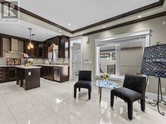 455 E 60TH AVENUE, Vancouver, BC V5X2A1