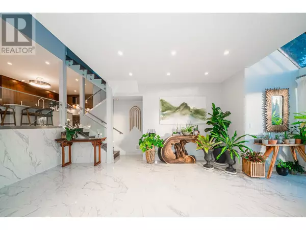 West Vancouver, BC V7W2V9,5290 GULF PLACE