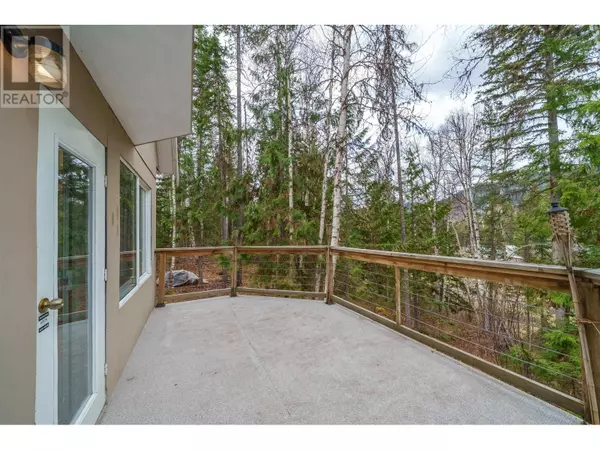 Canim Lake, BC V0K1L0,3595 CANDLE DRIVE