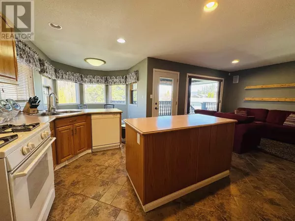 Williams Lake, BC V2G4B1,599 PEARKES DRIVE