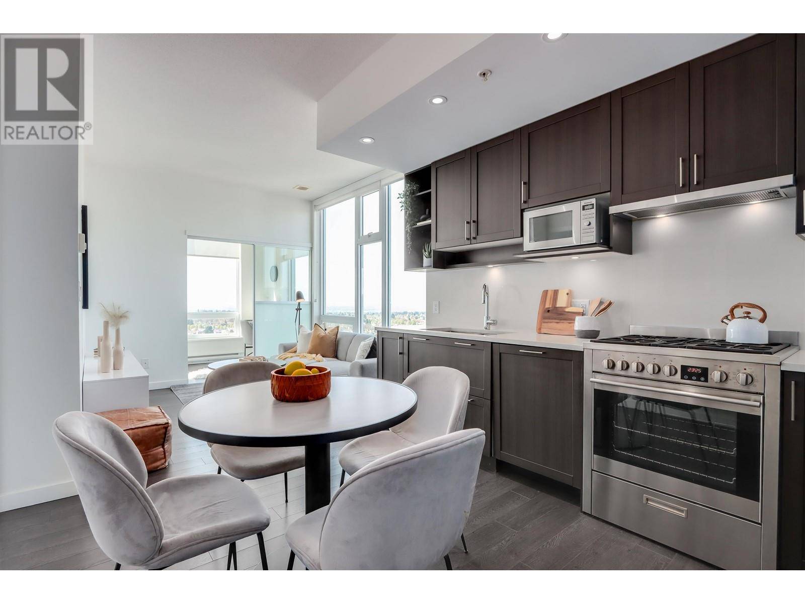 Vancouver, BC V6Z2X6,5470 ORMIDALE ST #3503