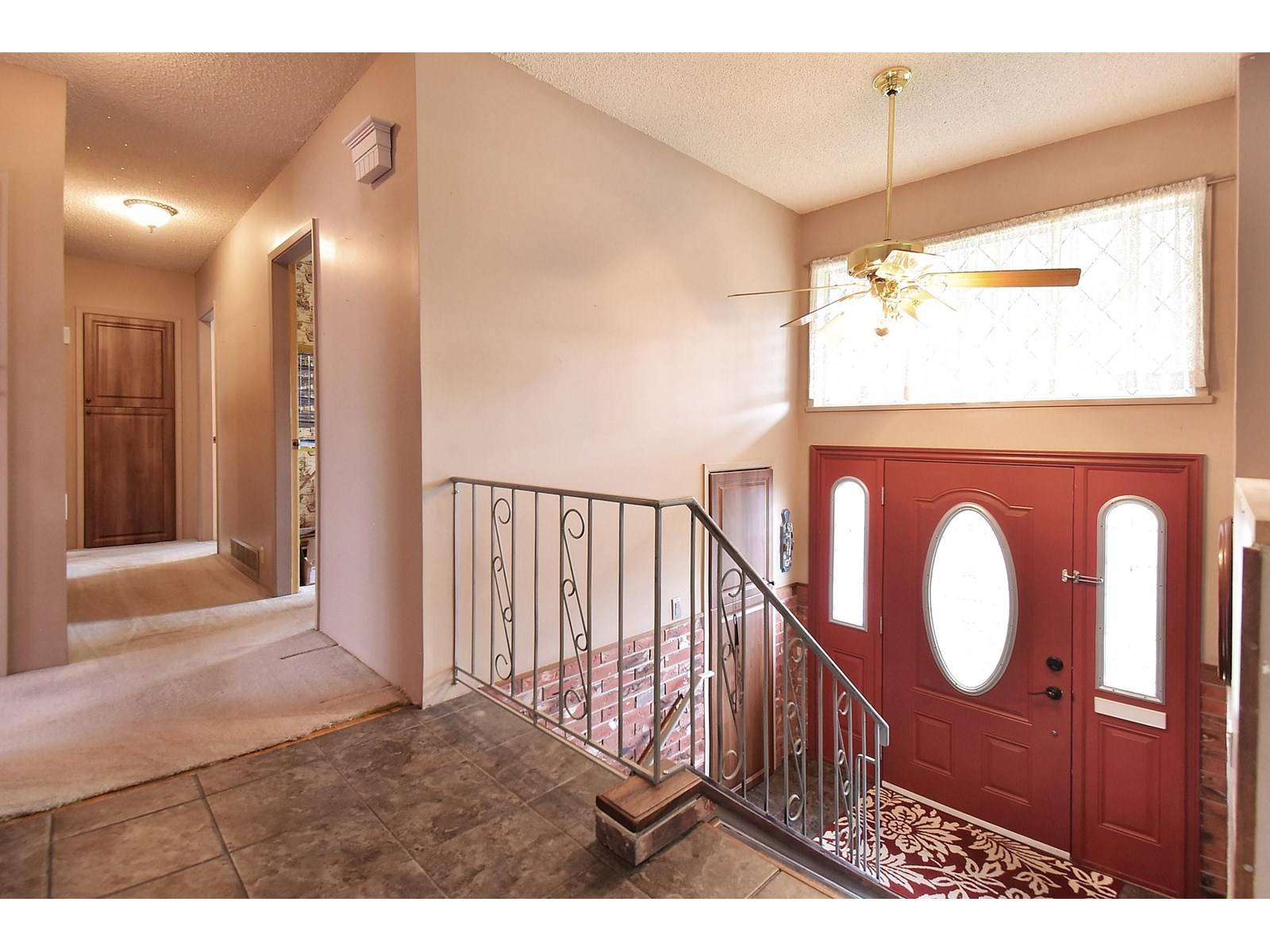 White Rock, BC V4B3B6,1589 LANCASTER STREET