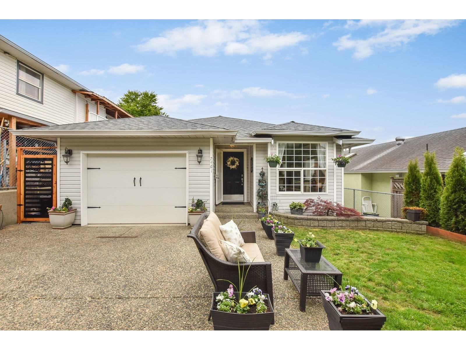 Mission, BC V2V4A8,7461 MURRAY STREET