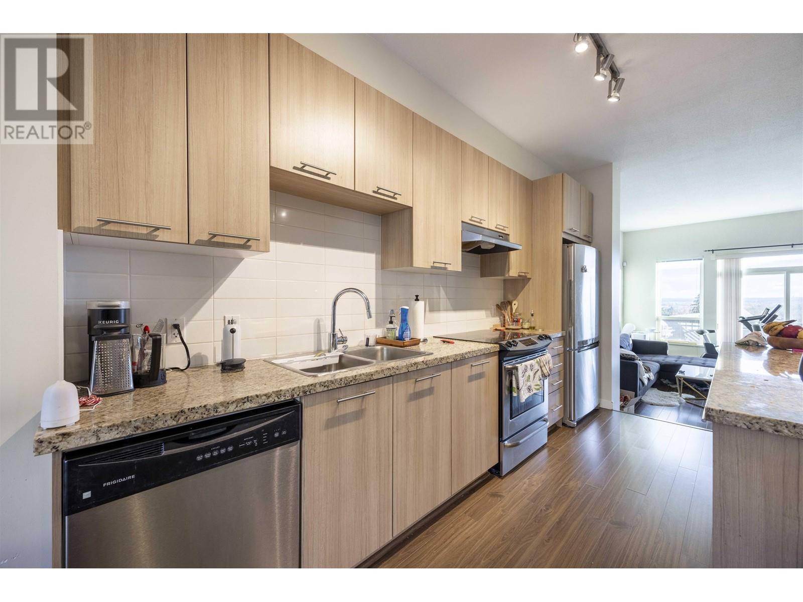 Coquitlam, BC V3E0G9,1295 SOBALL ST #12