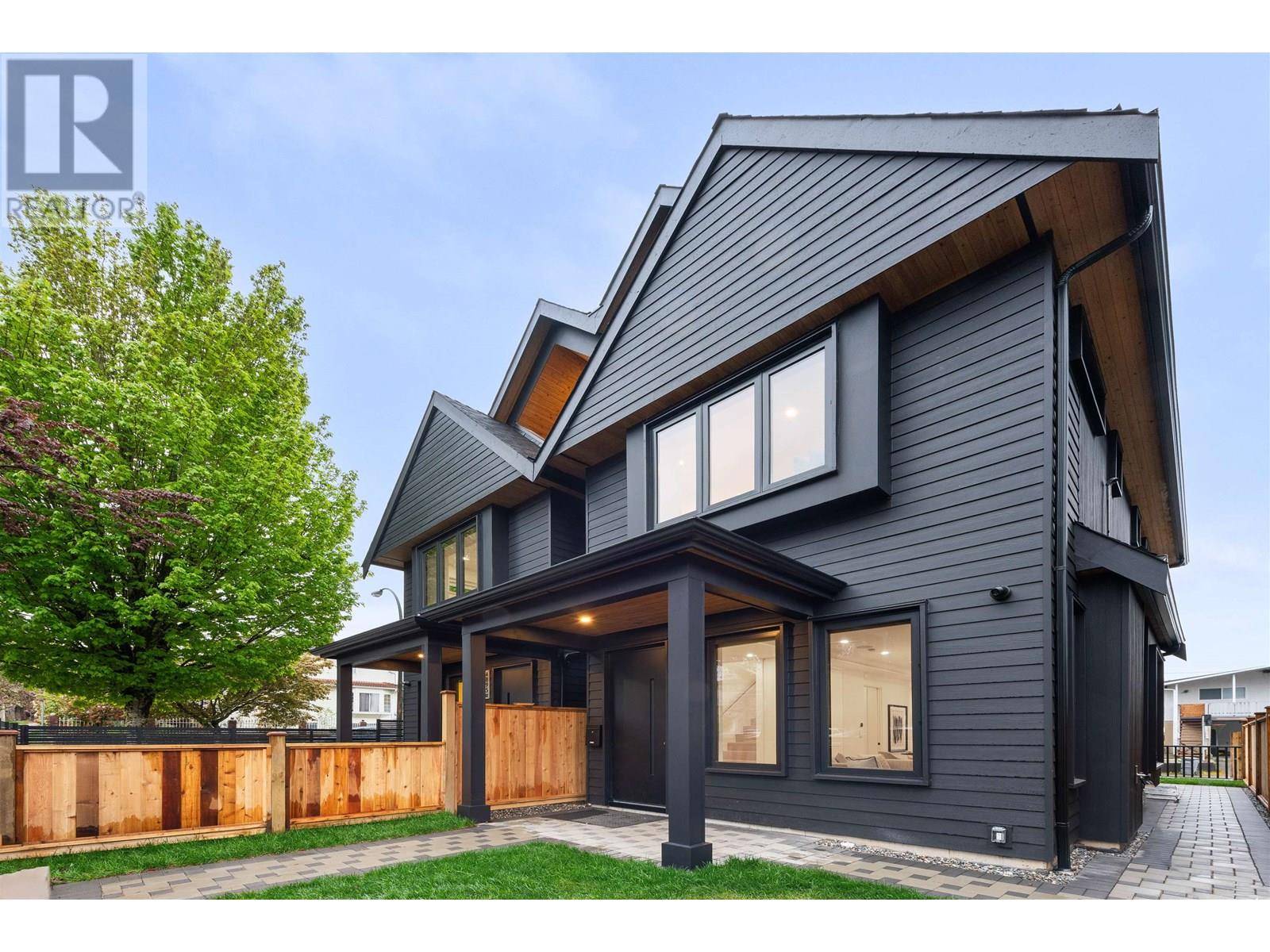 Vancouver, BC V5R3T3,4895 MOSS ST #1