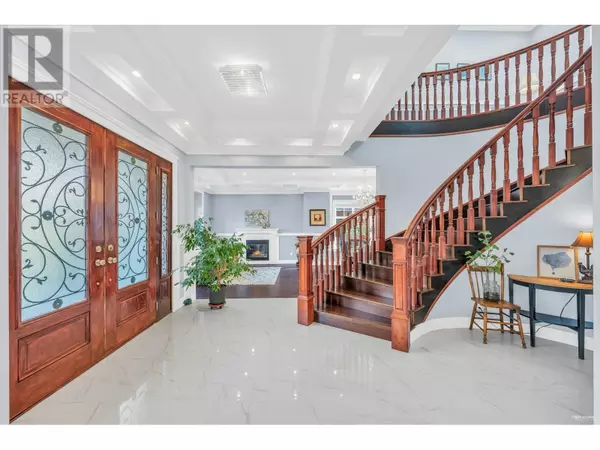 North Vancouver, BC V7L2W1,337 E 17TH STREET