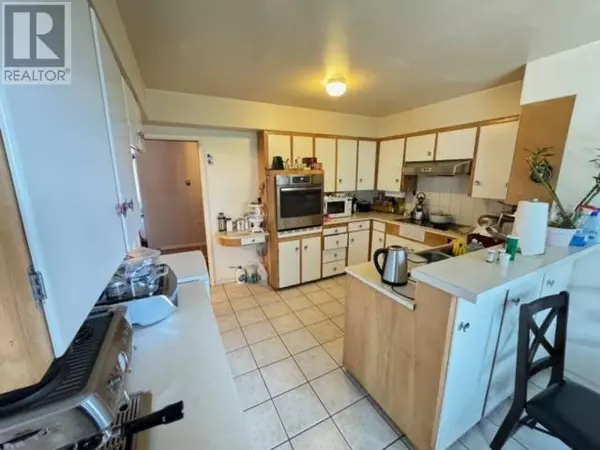 West Vancouver, BC V7T2G7,1490 MATHERS AVENUE