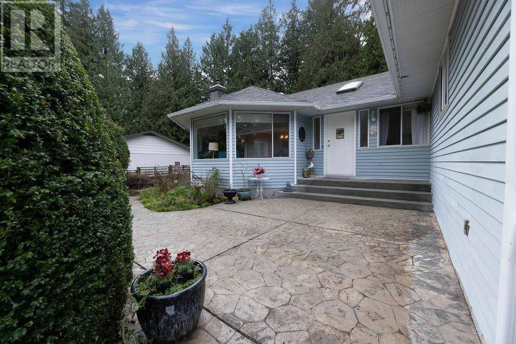 Halfmoon Bay, BC V7Z1A1,7639 EUREKA AVENUE