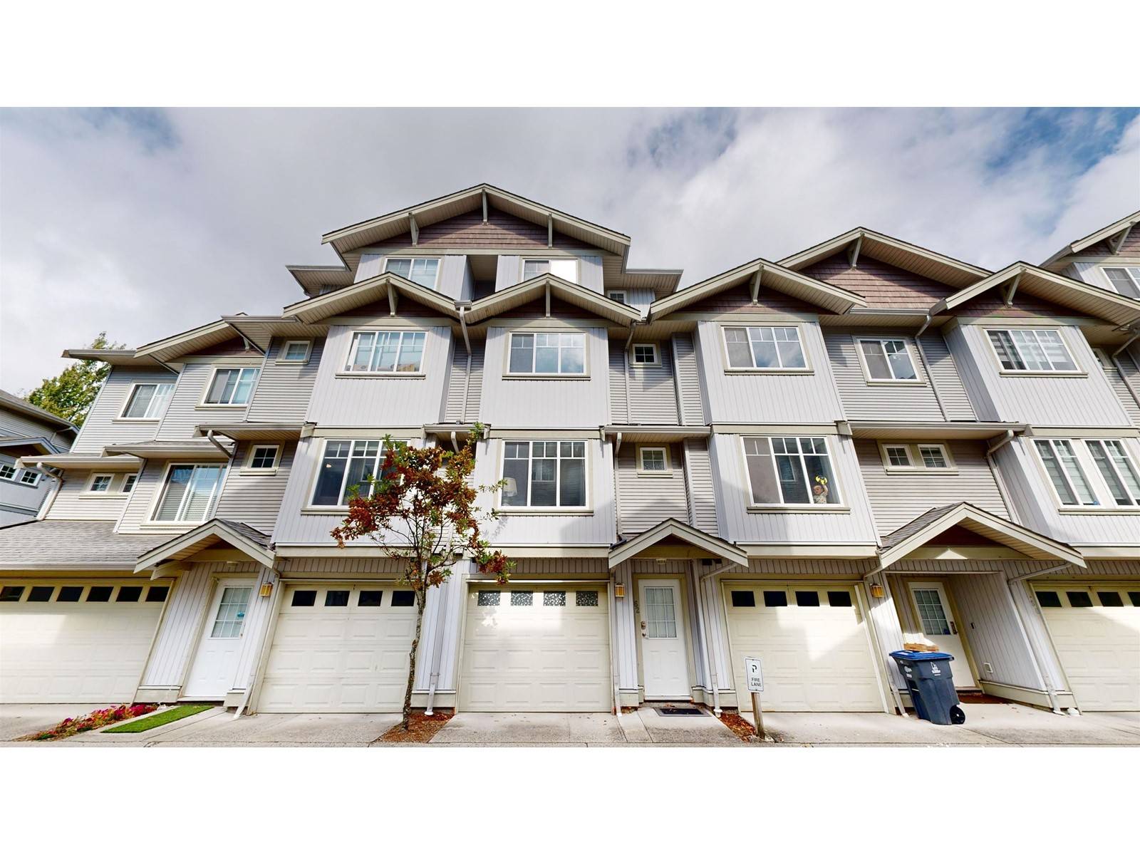 12040 68 #62, Surrey, BC V3W1P5