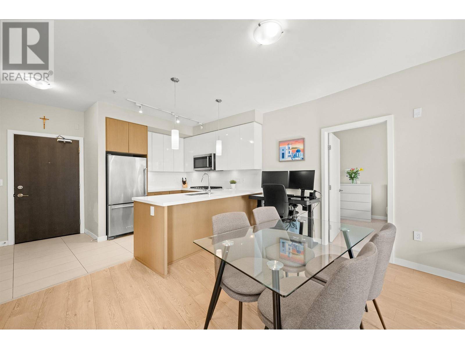 New Westminster, BC V3L0H1,22 East ROYAL AVE #331