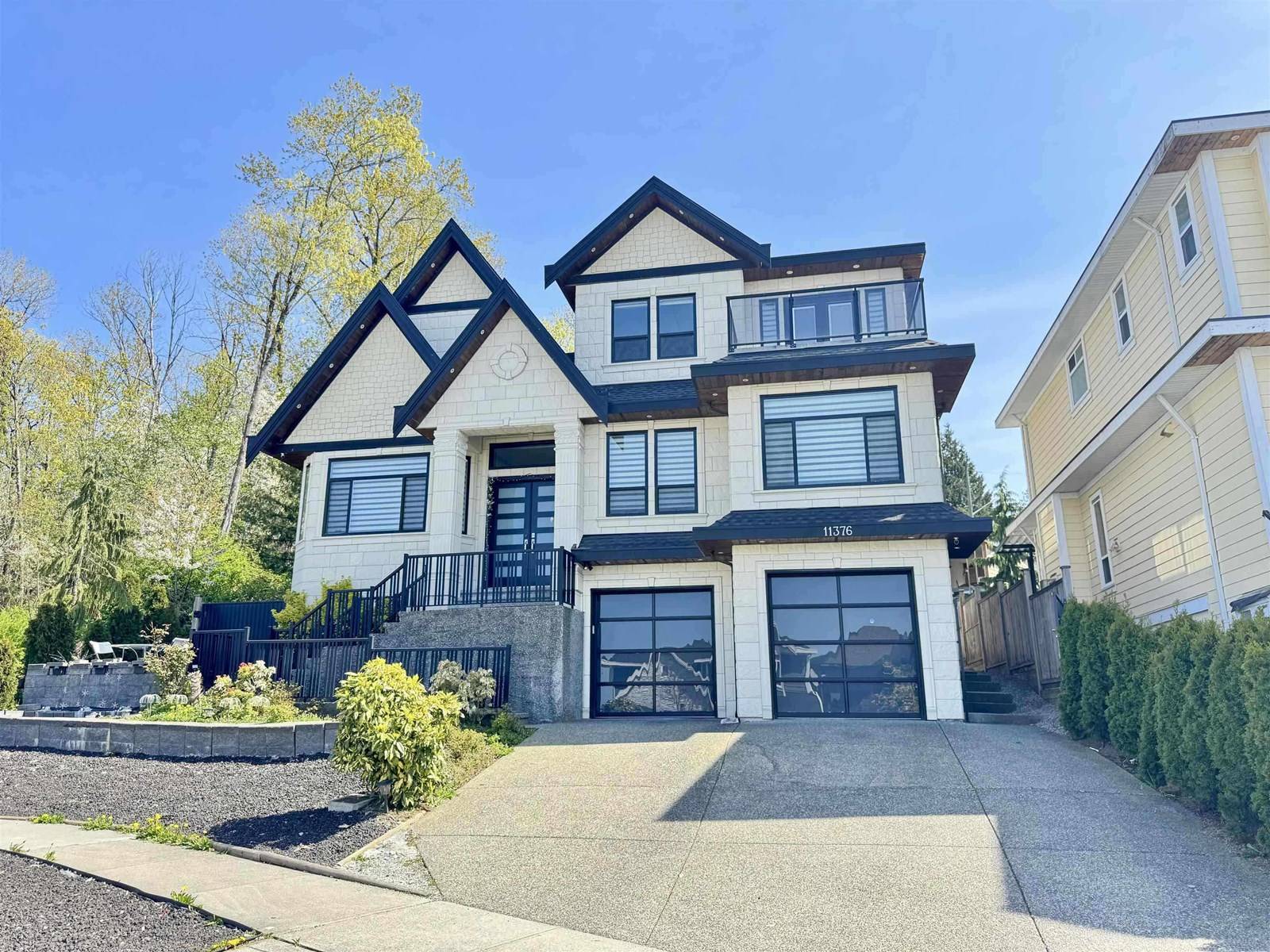 11376 ROYAL CRESCENT, Surrey, BC V3V8A3
