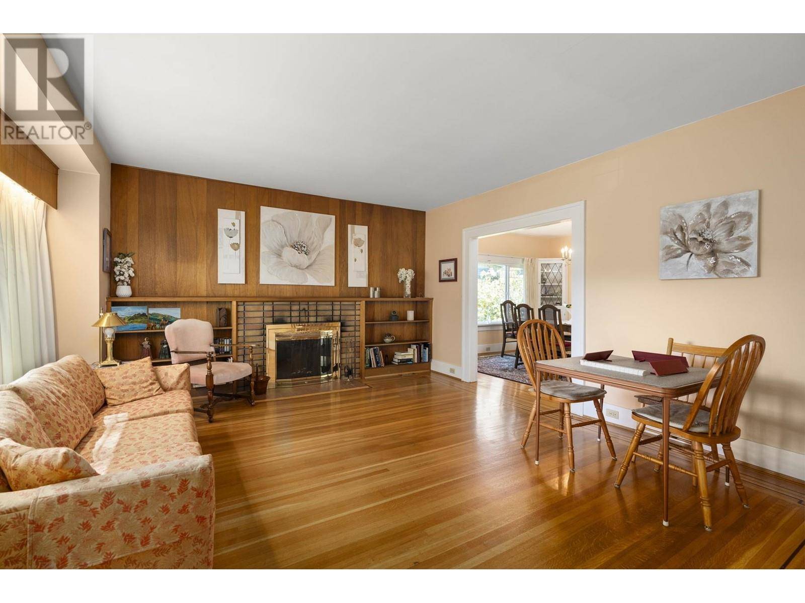 Vancouver, BC V6N2W1,3675 W 37TH AVENUE