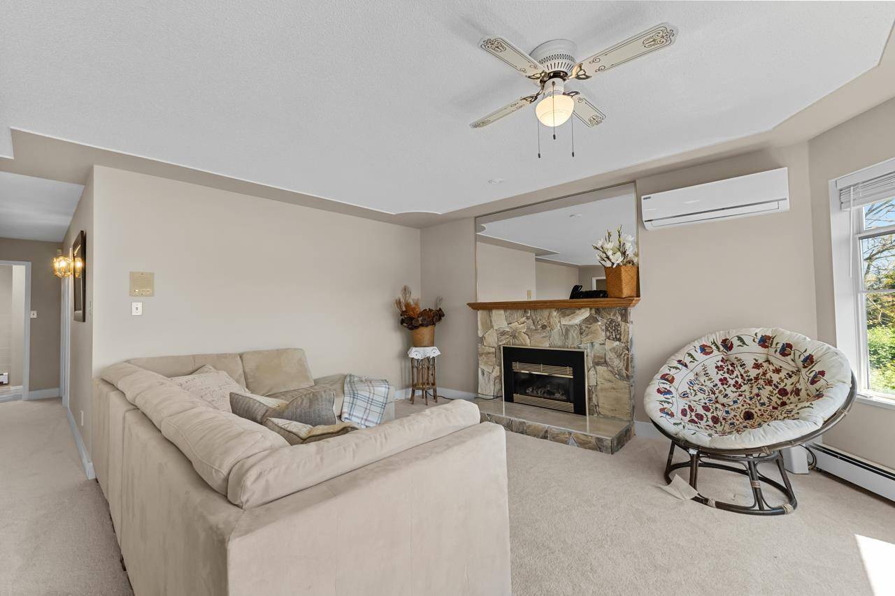 White Rock, BC V4B1S8,15837 PACIFIC AVENUE
