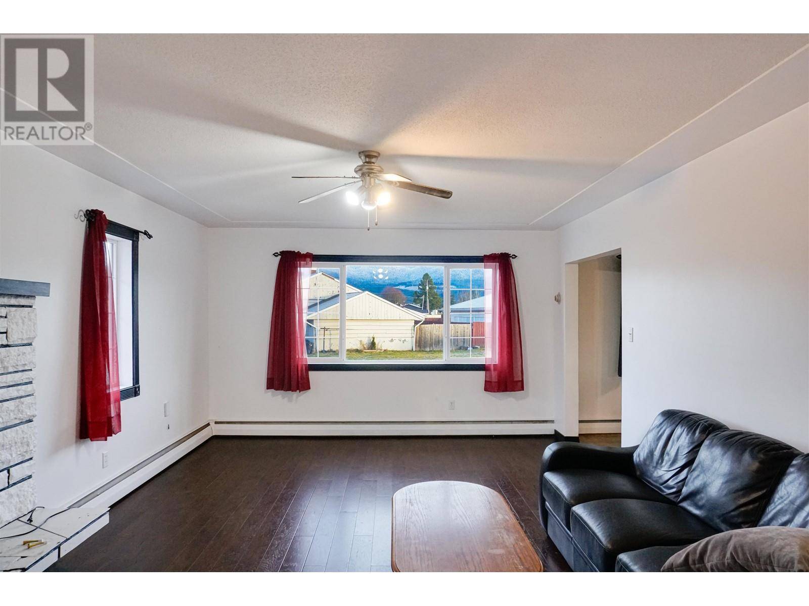 Kitimat, BC V8C1G9,71 RALEY STREET